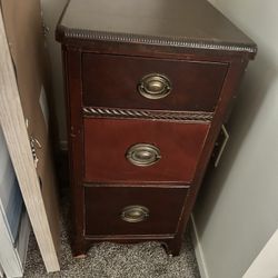 Antique Mahogany Night Table /Side Table 