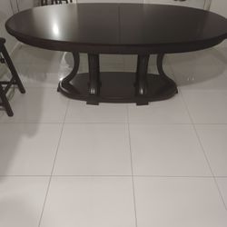 Dinning Table 