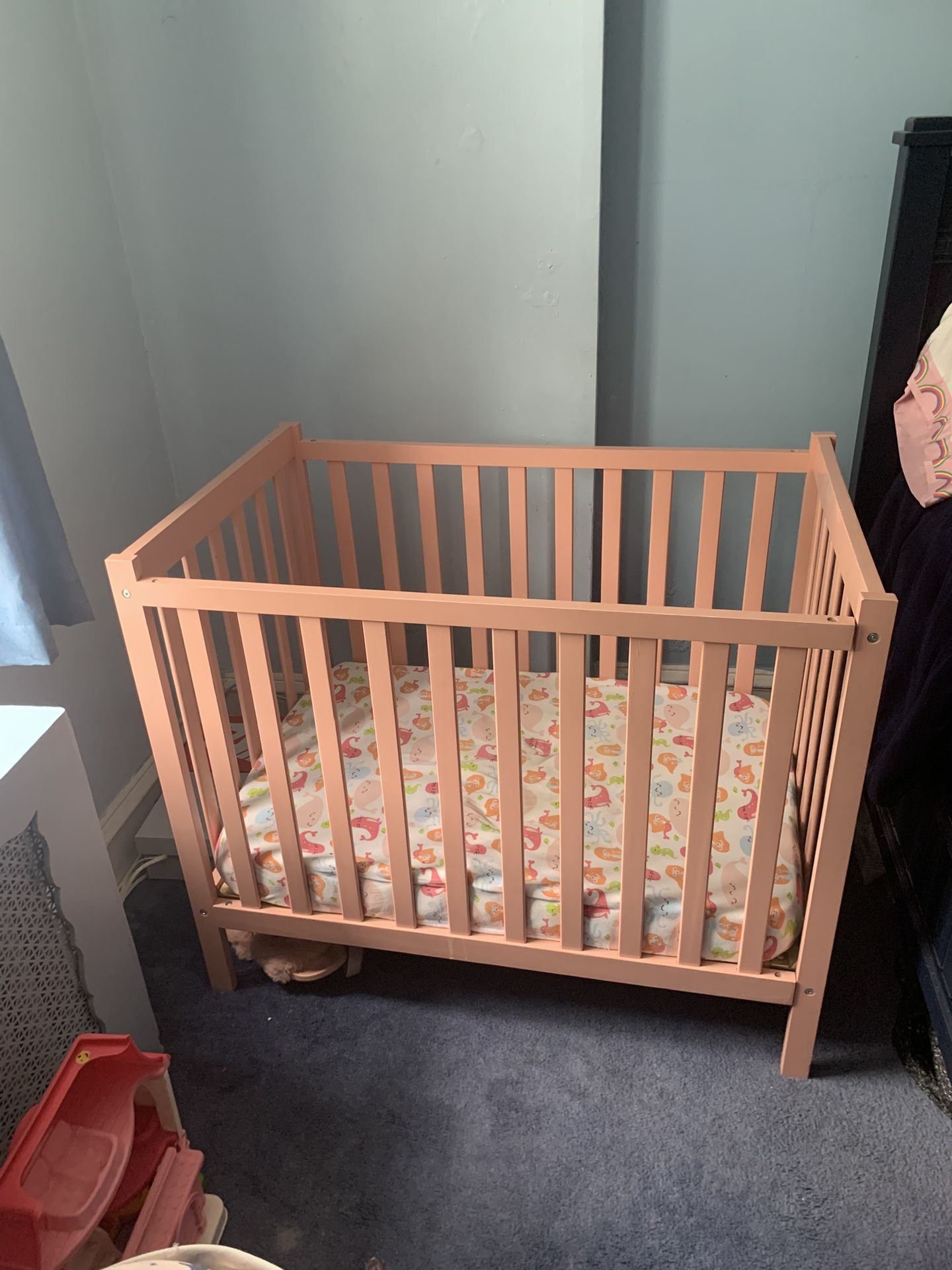 Mini Crib /Toddler Bed