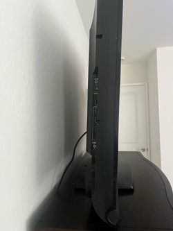 Vizio E420VA, 42” 1080p LCD.
