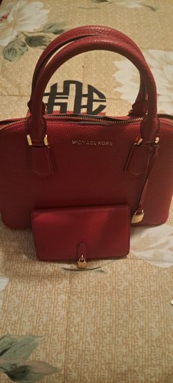 Michael Kors With Wallet