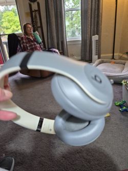 Beats  ear phones