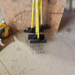 Shrub Rake