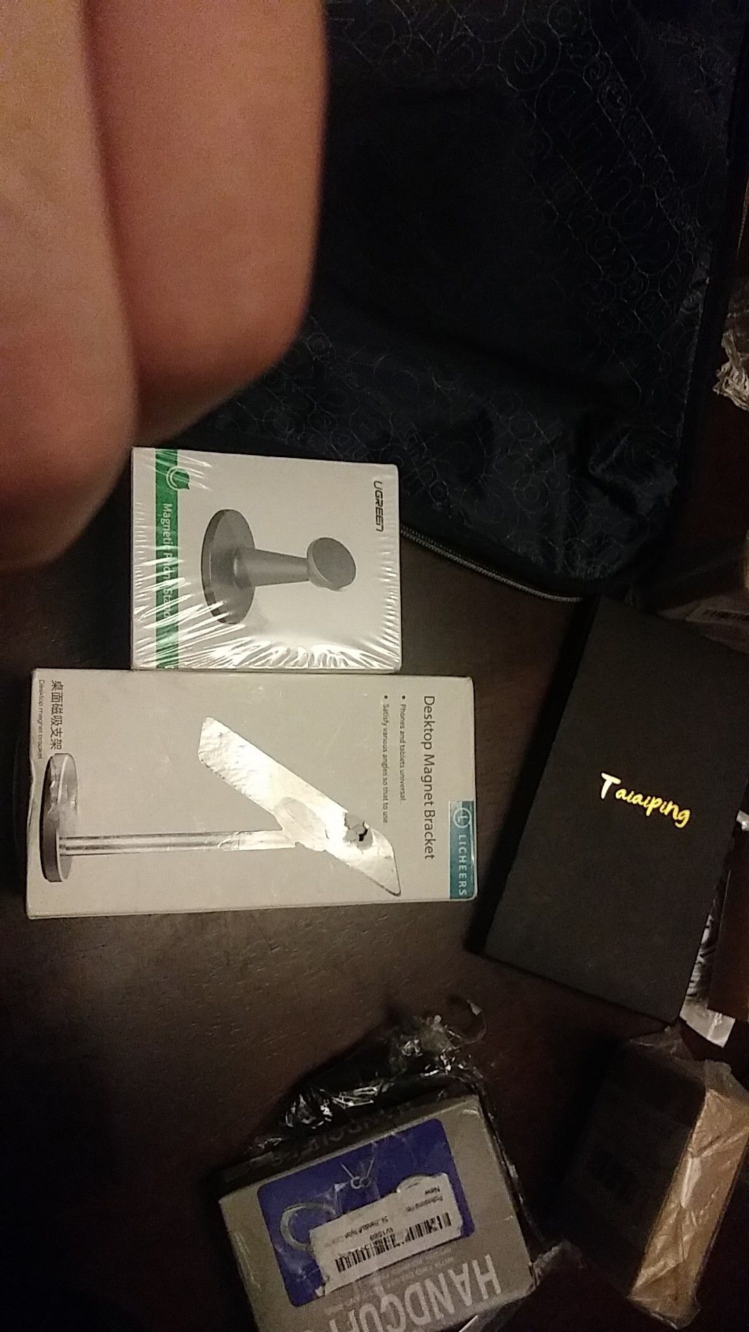 Phone stands magnetic
