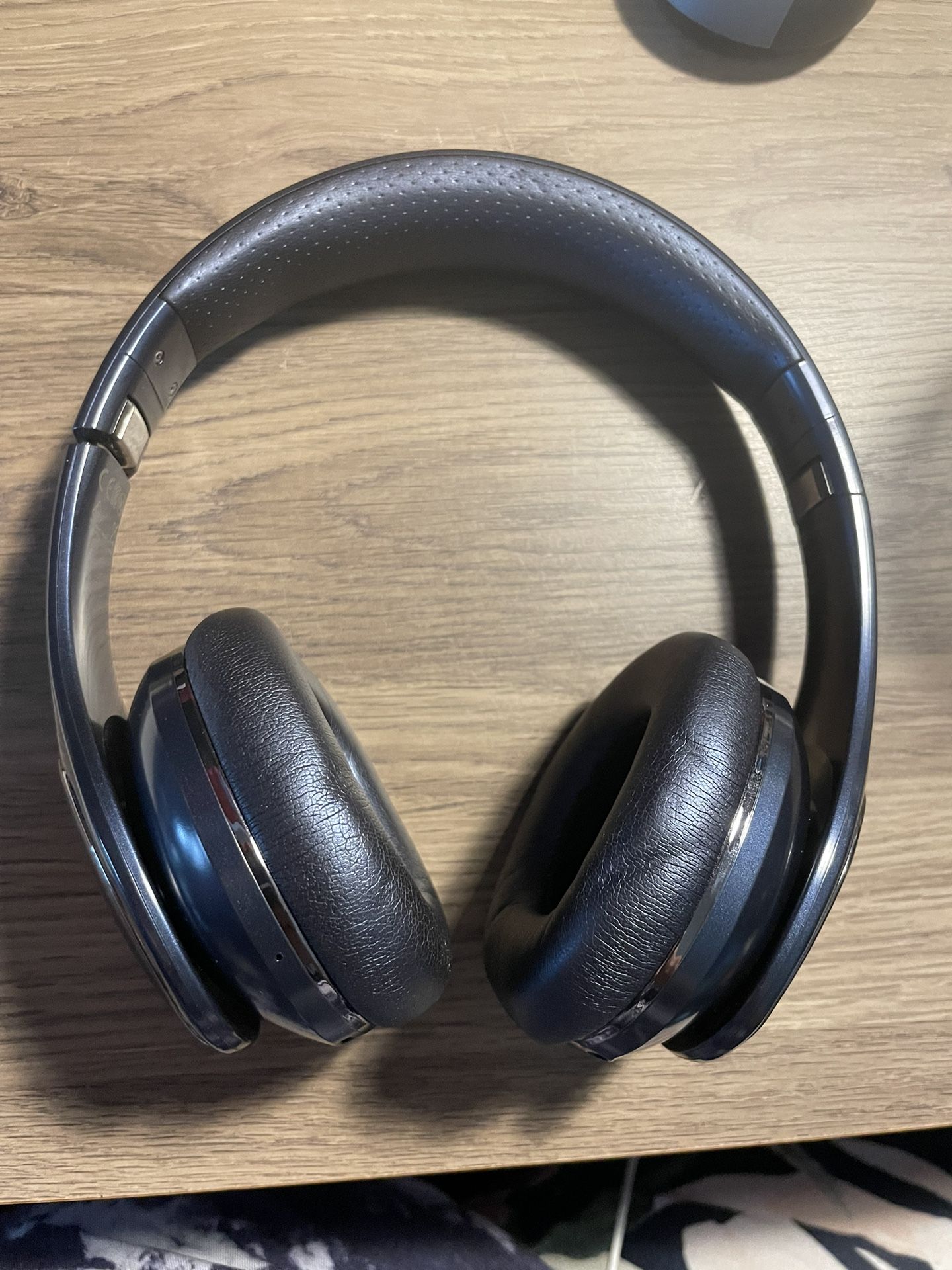 Samsung Level Wireless headphones eo-pn9000