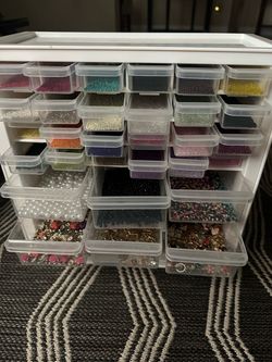 Bead organizer with beads
