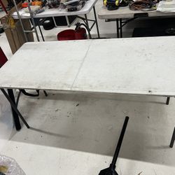 FREE FOLDABLE TABLES 
