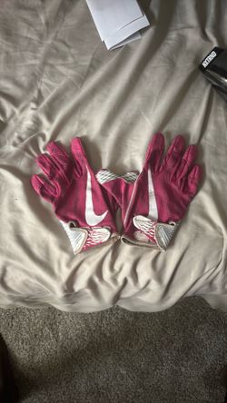 Nike gloves (look at description about the details)