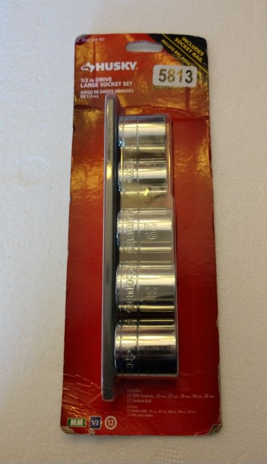 (G0854) Husky 1/2" Drive Large Socket Set.