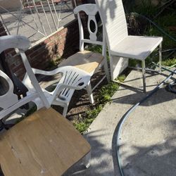 Free Chairs