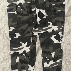 Camouflage Cargo Pants 