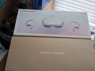Meta Quest 2 (Barely Used, Great Condition!)