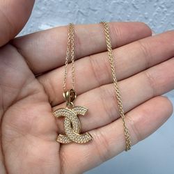 Cadena con dije  en Oro 10k