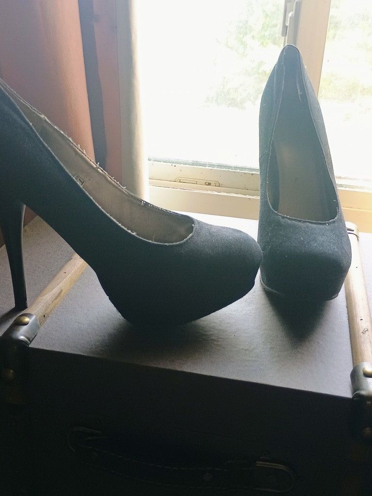 Black Mossimo High Heels