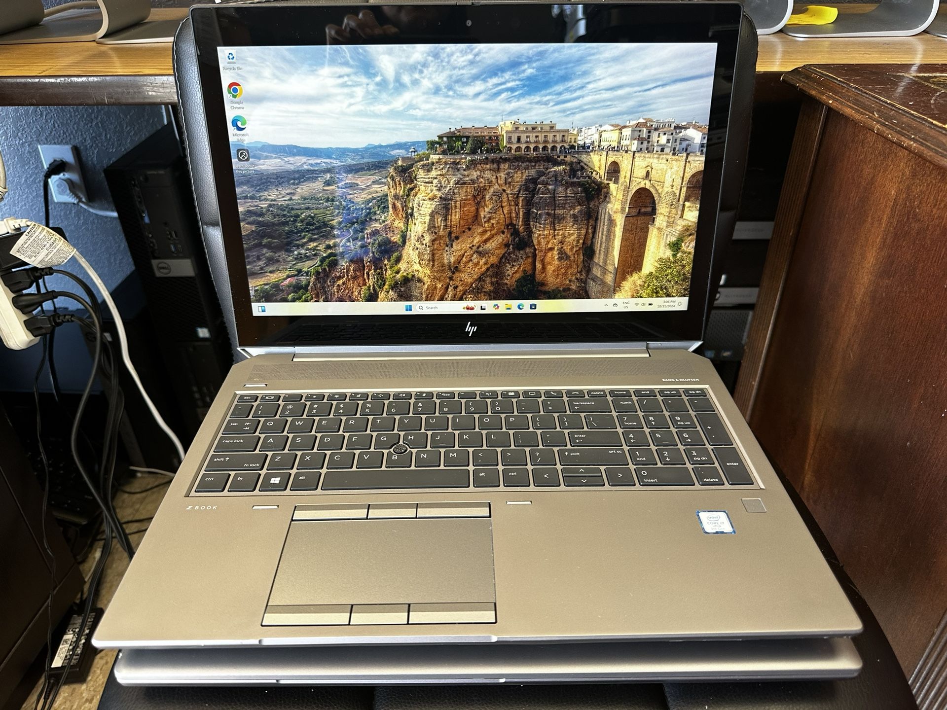 HP ZBook 15  G6, 16 GB, core i7-9th gen-touchscreen 