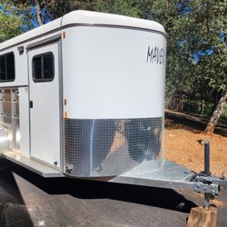 Maverick 3 Horse Trauler
