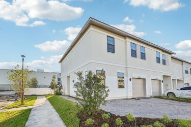4-bedroom, 2.5-bath Townhome