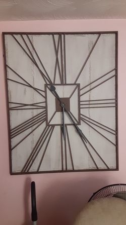 Large wall clock