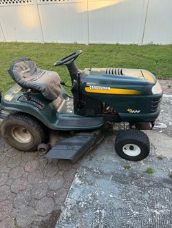 Craftsman Riding Lawn Mower