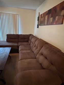 Sectional & coffee table