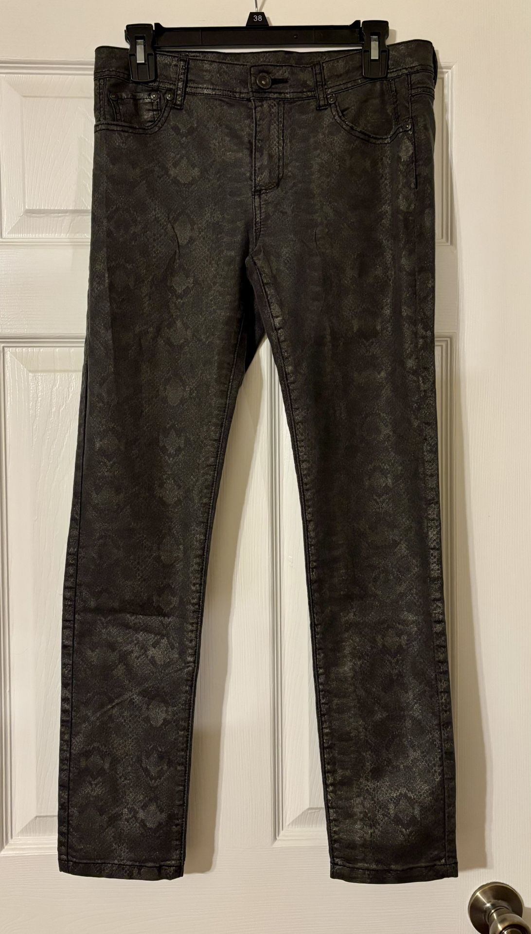 Jeans by Buffalo Skinny Snake Theme Size 8