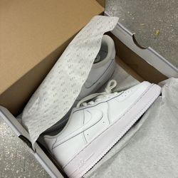 Men’s Nike Air Force 1 In White Size 6/6.5&7