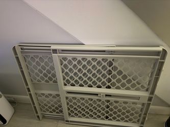 Baby gate