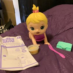 Brand New Never Played With BABY ALIVE WITH REMOVABLE BIB