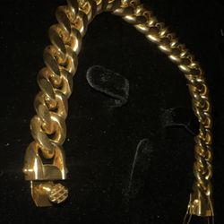 18 k Gold Plated Stainless Steel 8” Cuban Link Bracelet 