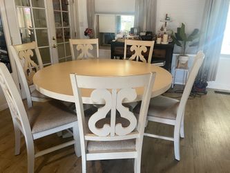 Beautiful Cream Table And Chairs