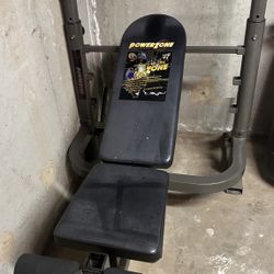 Weight Bench With Pull Lay Pull Down. 