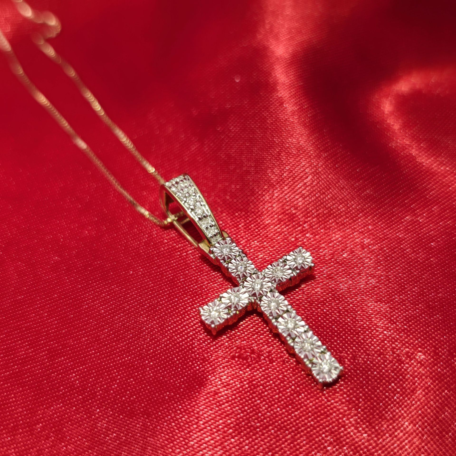 10k Yellow Gold Diamond Box Chain & Cross Pendant 1/8 ctw