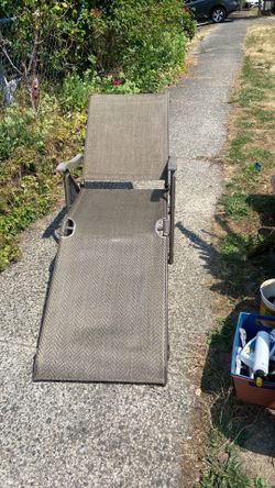 Beach chair price 15$. Pick up. E.  Side.  Tacoma