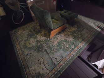 8ft X 10ft area rug