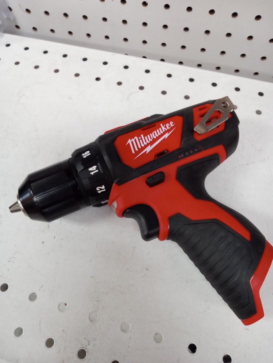 Milwaukee New Drill Driver 12M