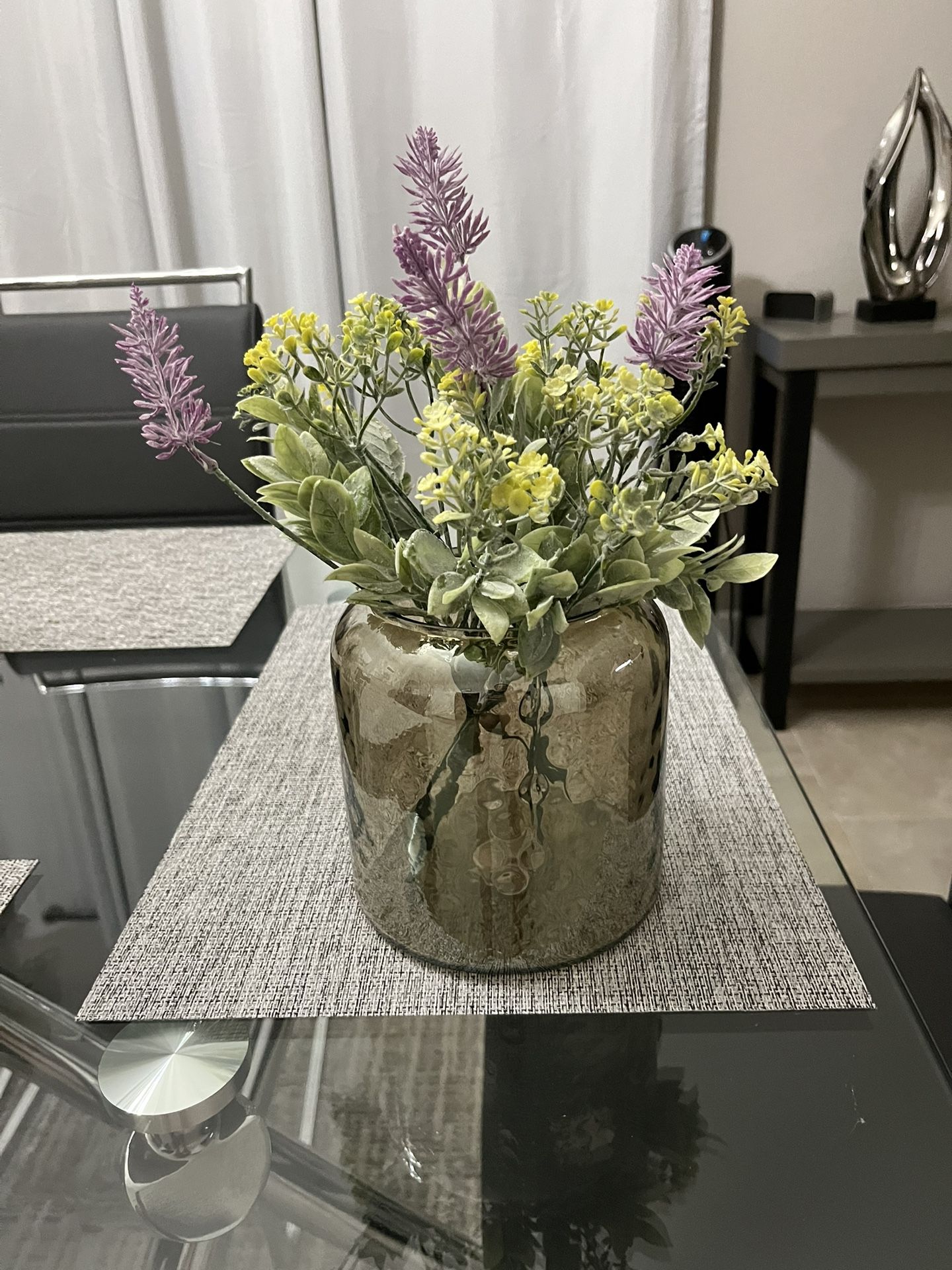 glass vase with flowers / home decor