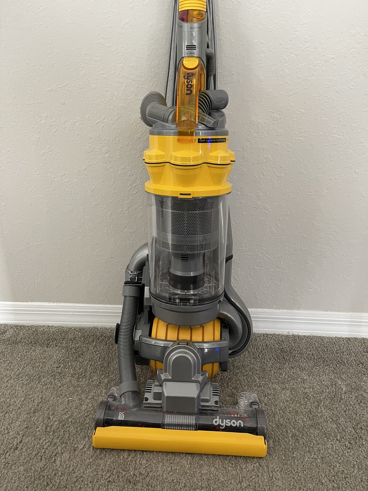 Dyson Ball DC 15 : Fully Refurbished