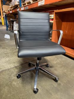 Global Conference Chairs Brand New