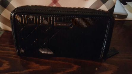 Authentic Burberry wallet brand new