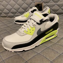 Air max  90 Size 8 Never Used 