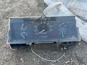 92-1997 Ford F250/F350SD Speedometer f2uf-10b885-aa OEM QM70