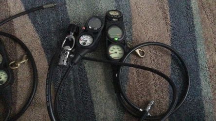 Scuba diving gauges