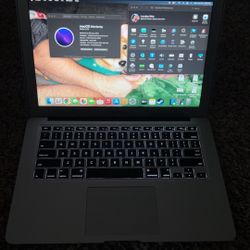 MacBook Air 13”
