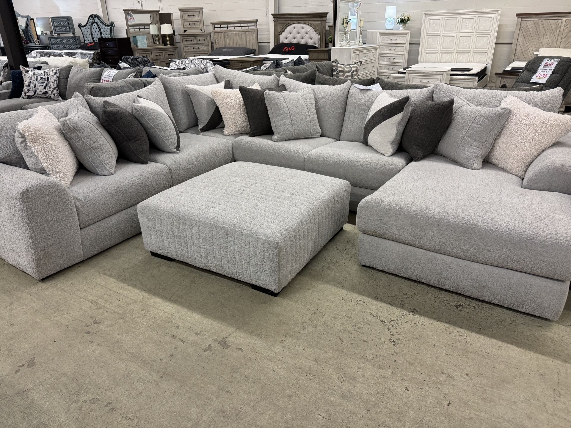 Stylish, comfy sectional. No credit financing available!
