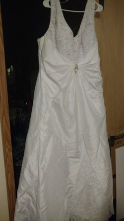 Plus size white pearl lace up back wedding dress