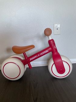 Radio Flyer Balancing bike