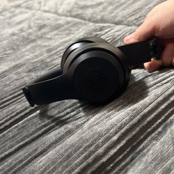 Brand New Beats All Black (comes With Beats Case) 