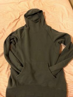 Nike sb pullover size small