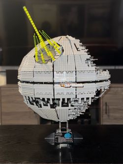 LEGO® Star Wars™ UCS Death Star II #10143  Year: 2005