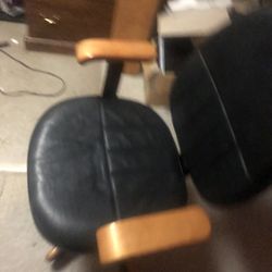Black Leather Rolling Computer Chair